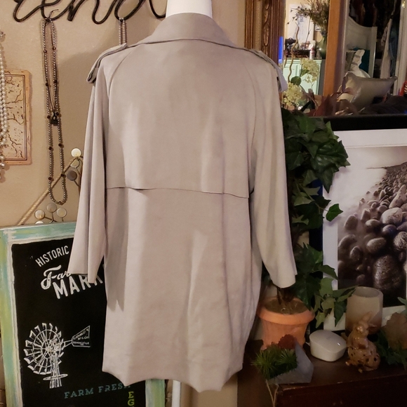 Beautiful Dolce Cabo Jacket - Picture 7 of 7